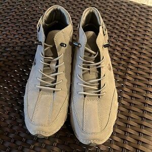 JishinGal Men’s Gray Handmade Suede Velcro High Top Chukka Boots